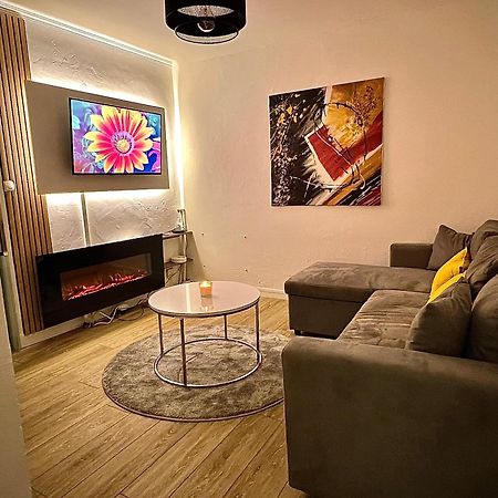 Charmant Appartement Pres De Paris - L'Inaya ميزو الفورْ المظهر الخارجي الصورة