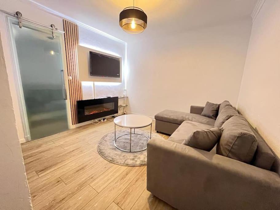 Charmant Appartement Pres De Paris - L'Inaya ميزو الفورْ المظهر الخارجي الصورة